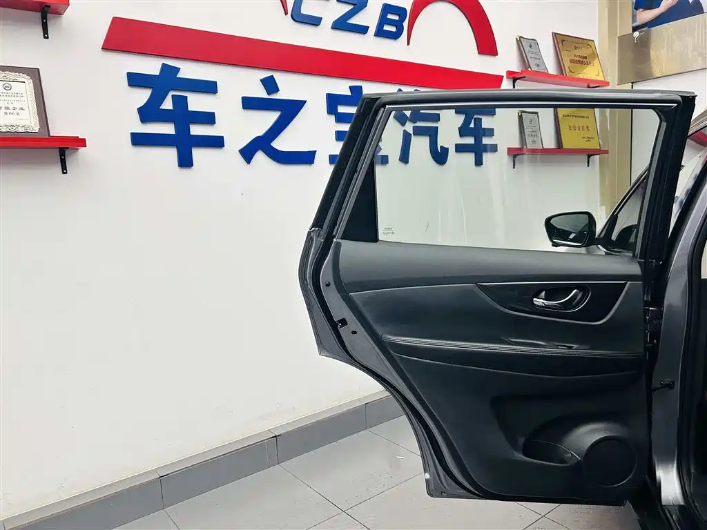 Nissan X-Trail 2017 — фото 24