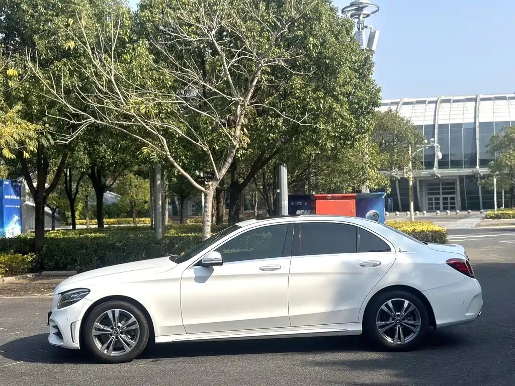 Mercedes-Benz C-Class 2019