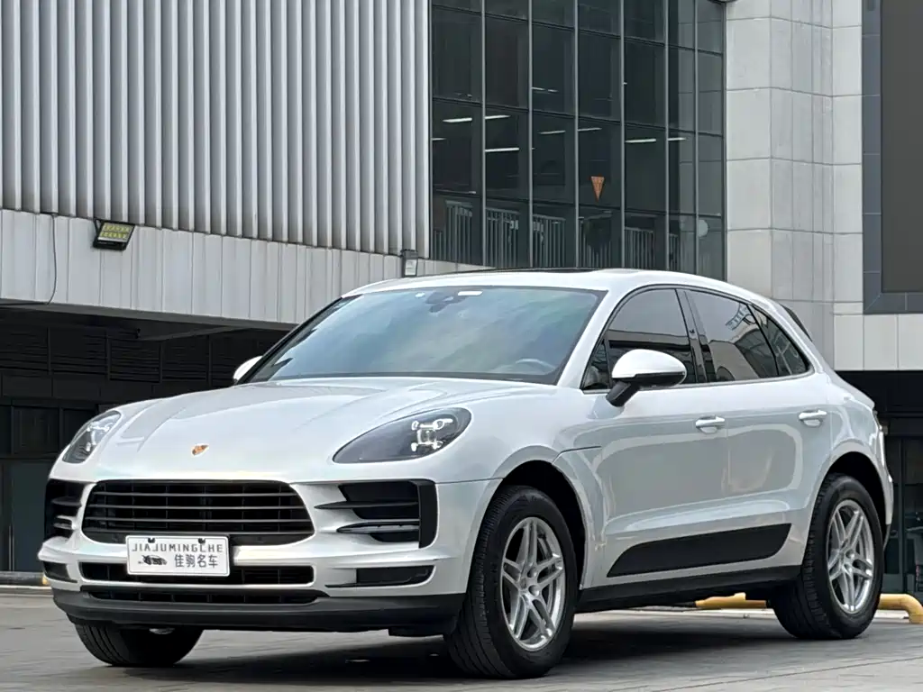 Porsche Macan 2020 — фото 1