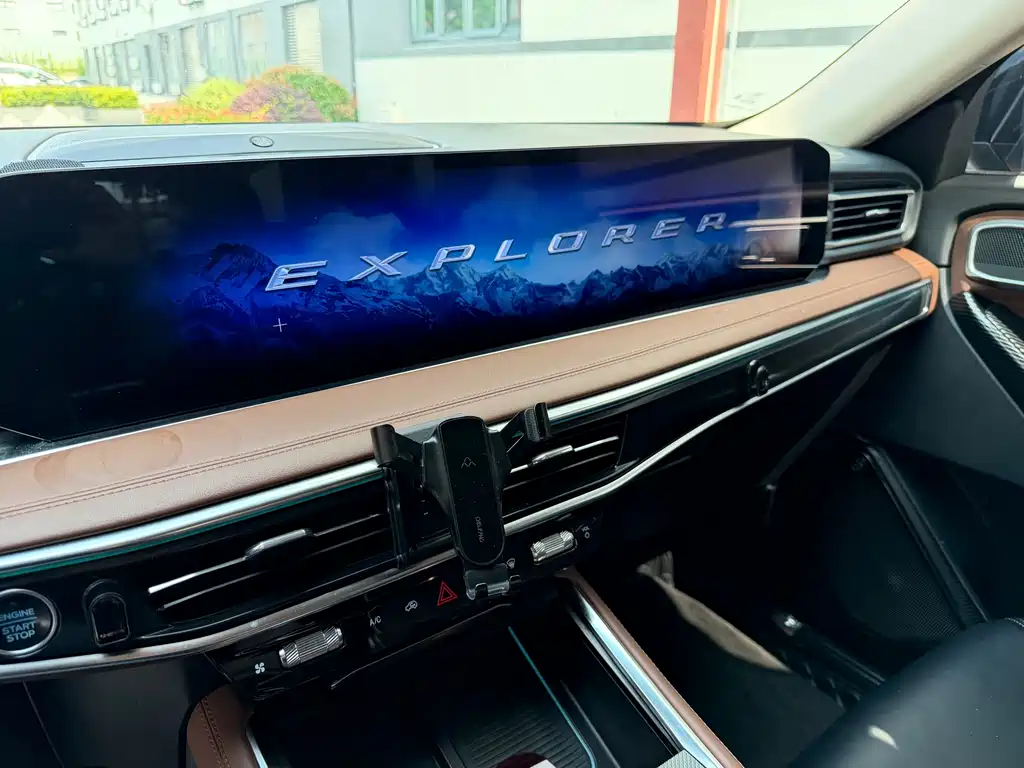 Ford Explorer 2023 — фото 14