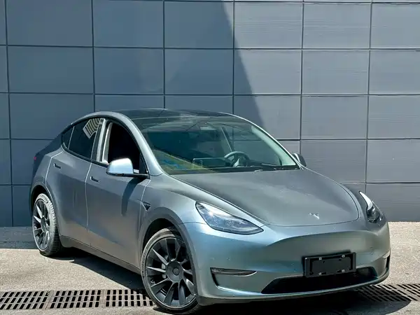 Tesla Model Y 2021