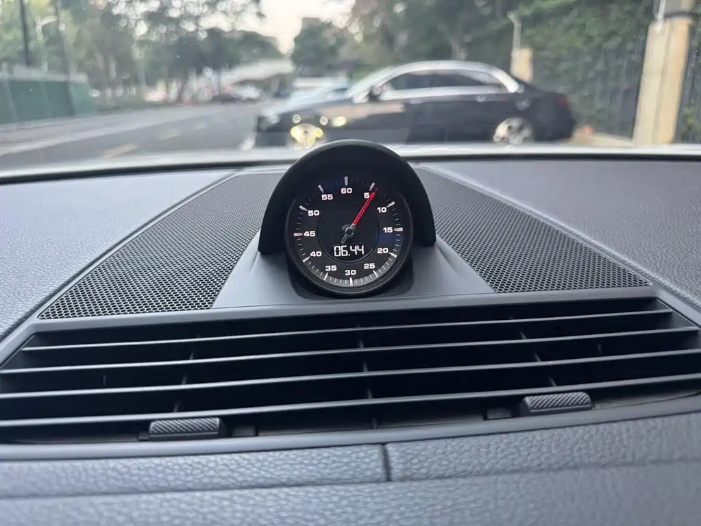 Porsche Panamera 2020 — фото 11