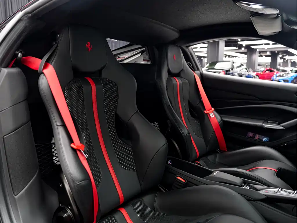 Ferrari F8 2022 — фото 15