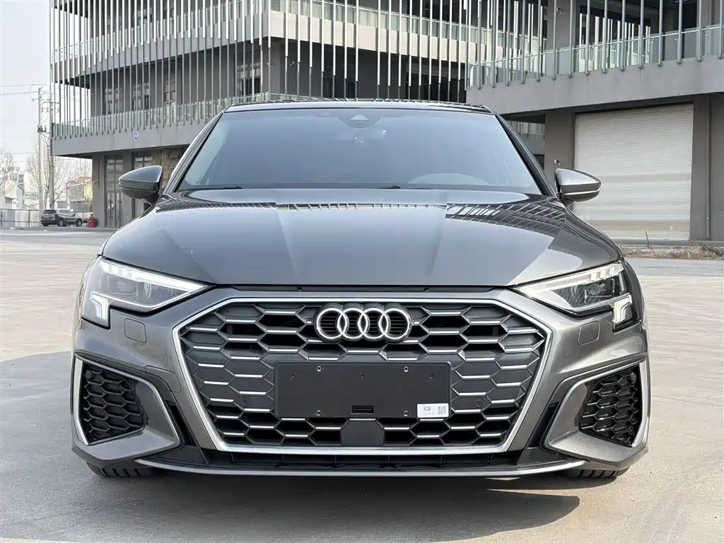 Audi A3 2021 — фото 19