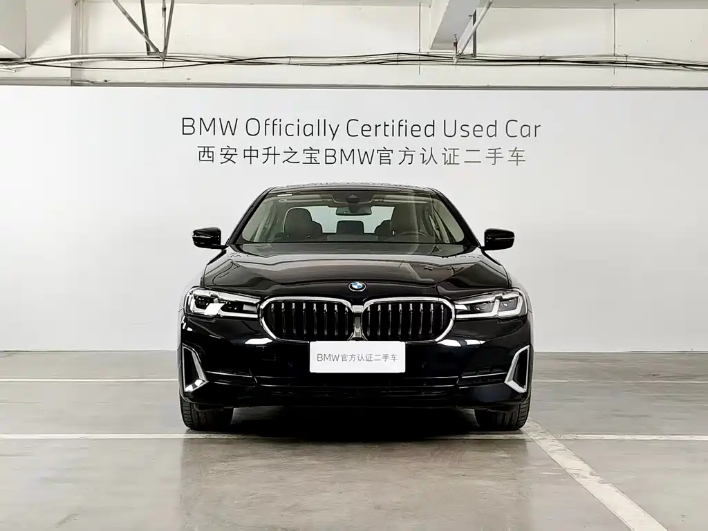 BMW 5 Series 2024 — фото 2