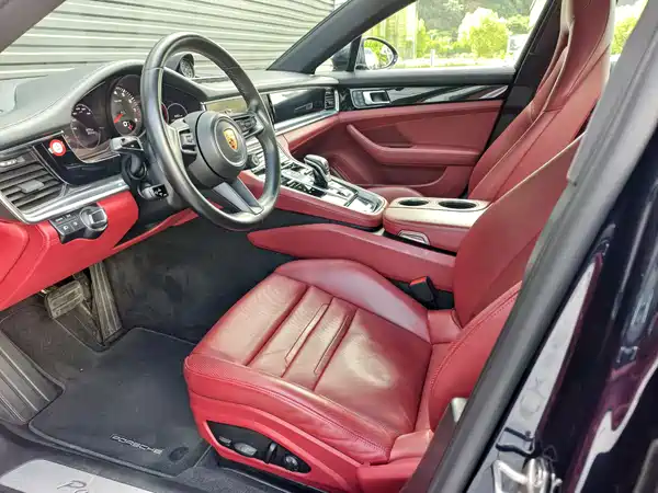 Porsche Panamera 2022
