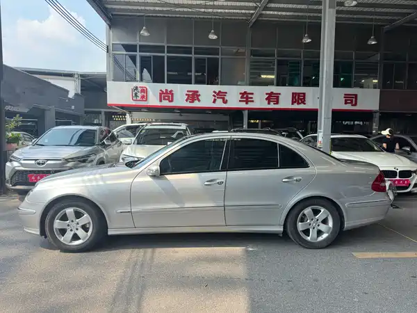 Mercedes-Benz E-Class 2004