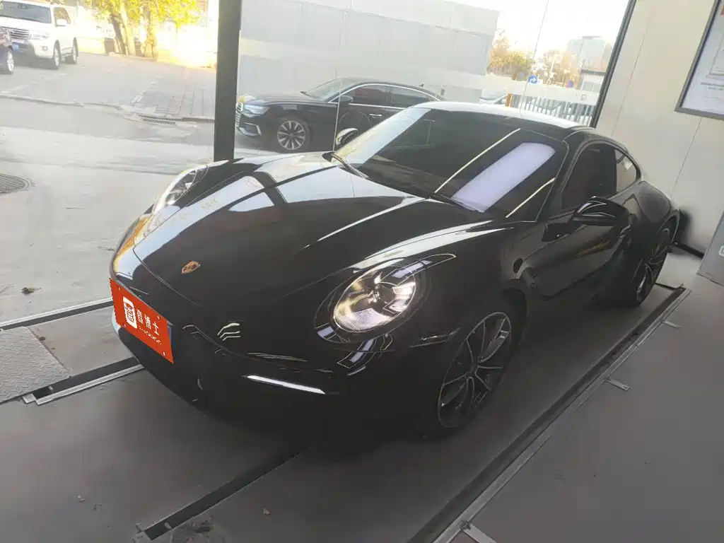 Porsche 911 2021