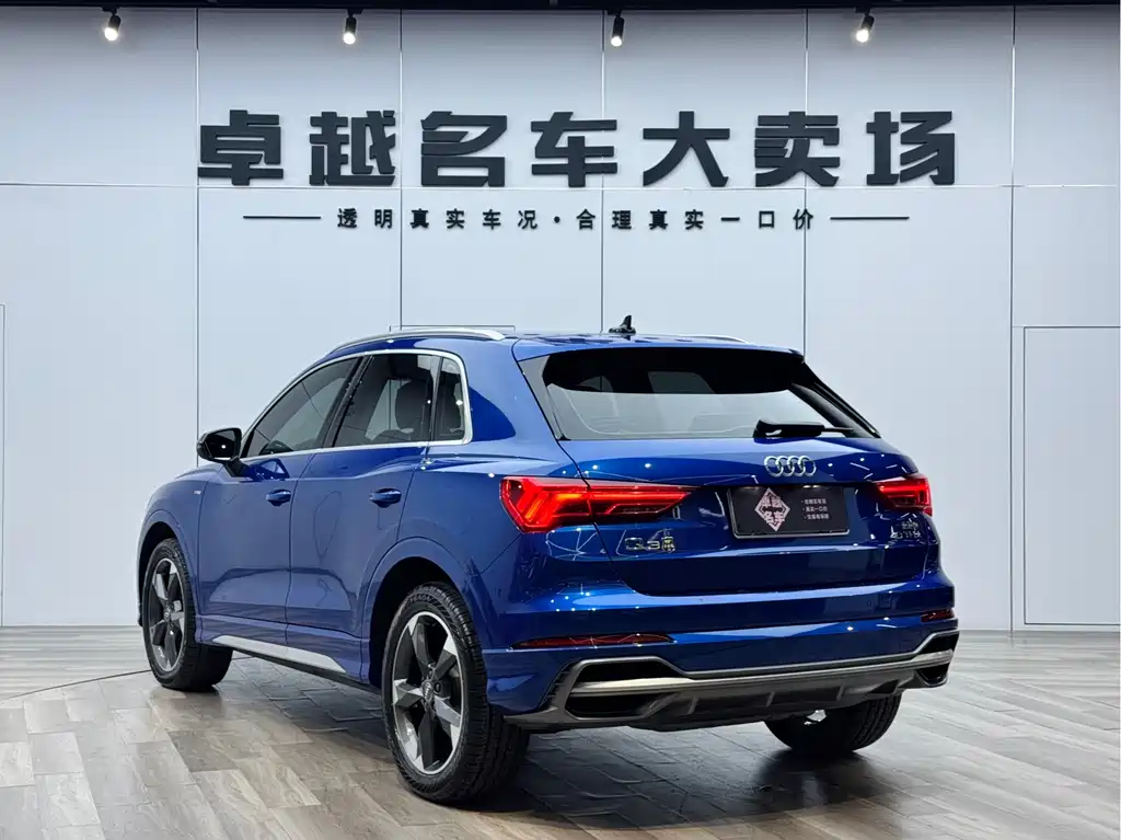 Audi Q3 2019 — фото 5