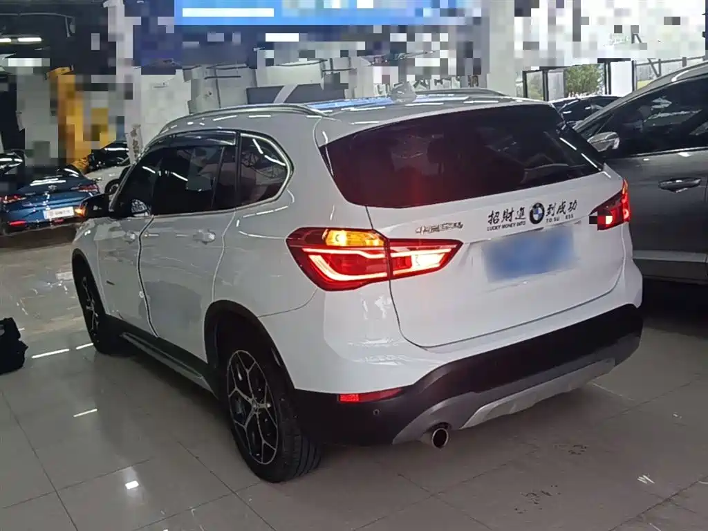 BMW X1 2018 — фото 5