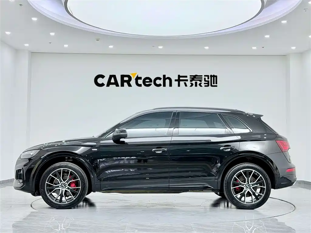 Audi Q5L 2024 — фото 8