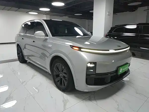 Li Auto L8 2023