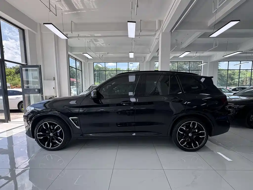 BMW X3 M40i 2023 — фото 4
