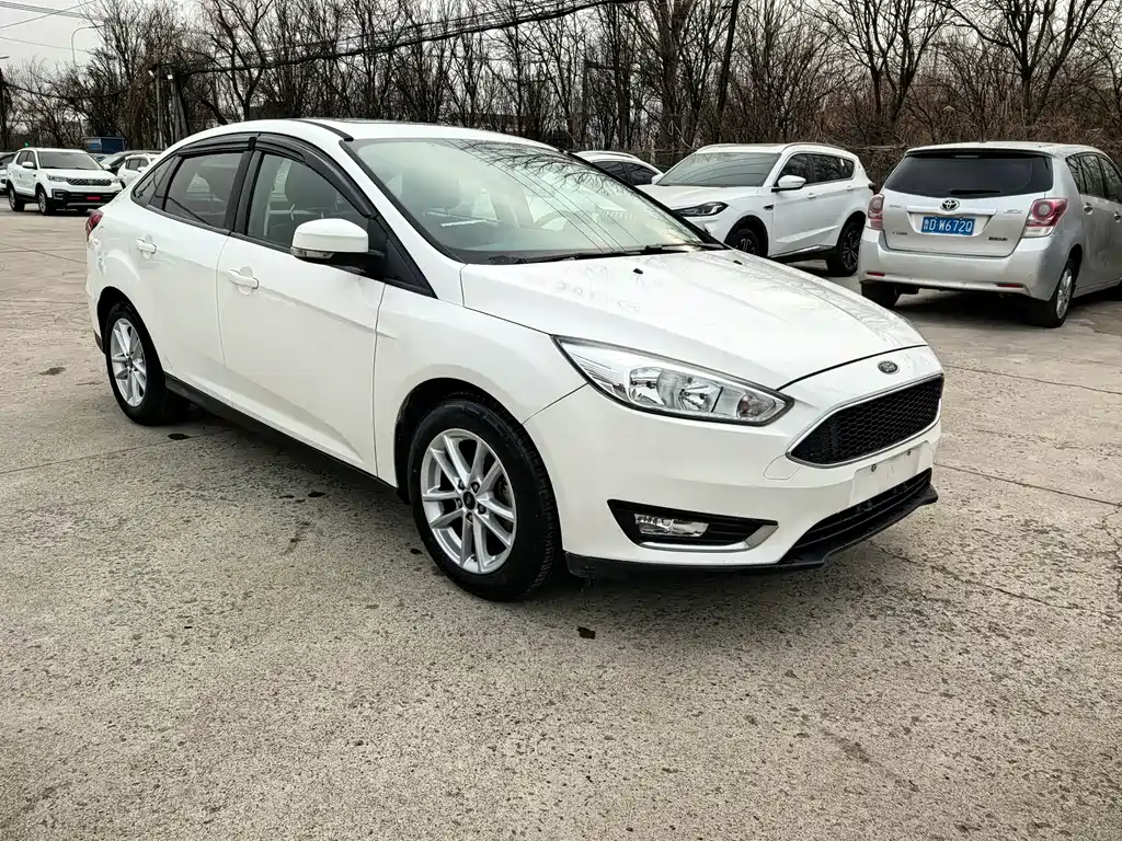 Ford Focus 2016 — фото 3