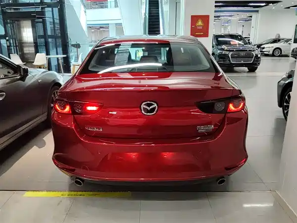 Mazda 3 Axela 2020