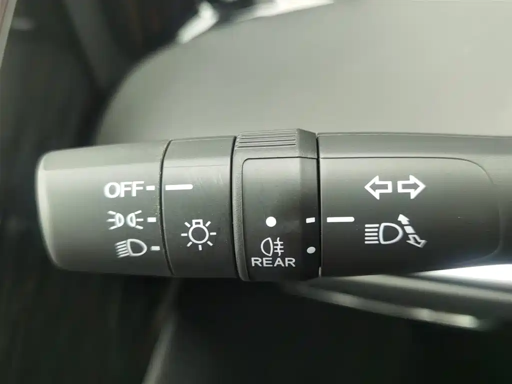 GAC Motor Trumpchi E9 2025 — фото 21