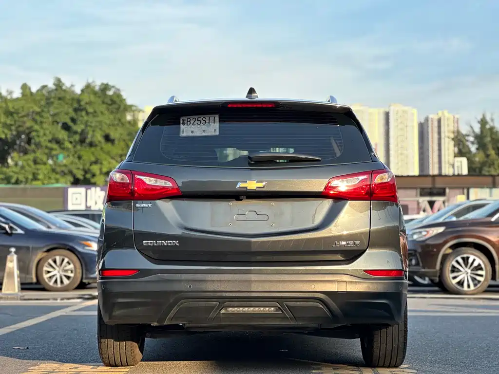 Chevrolet Equinox 2017 — фото 11