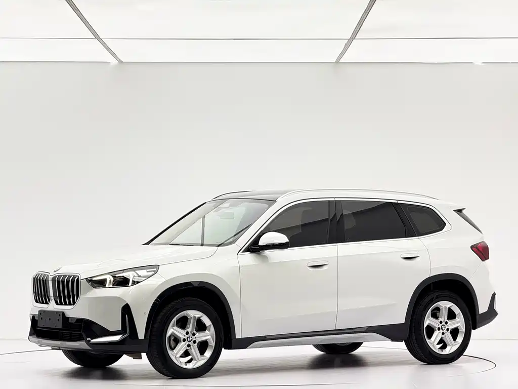 BMW X1 2023 — фото 1