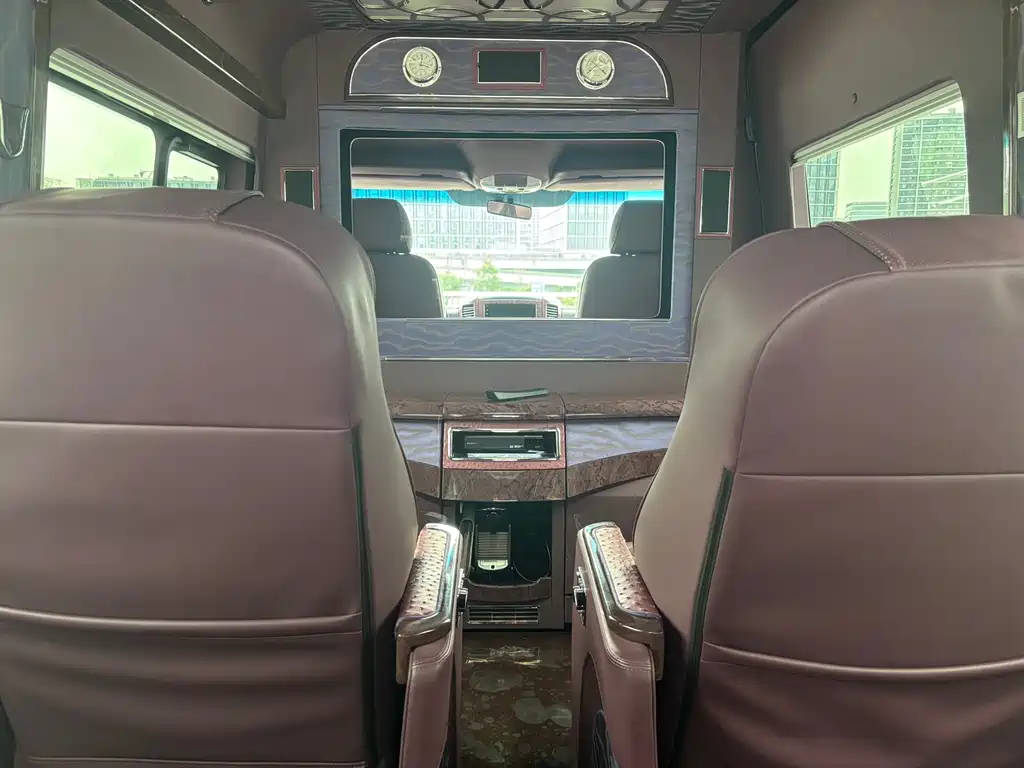 Mercedes-Benz Sprinter 2018 — фото 14