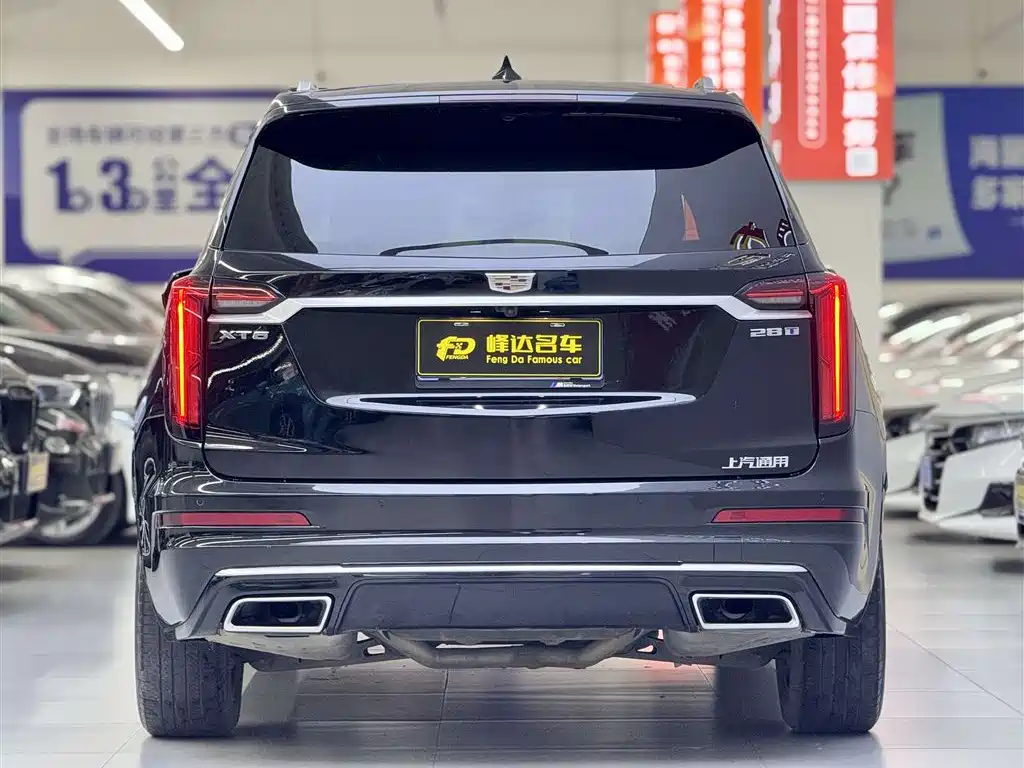 Cadillac XT6 2022 — фото 2