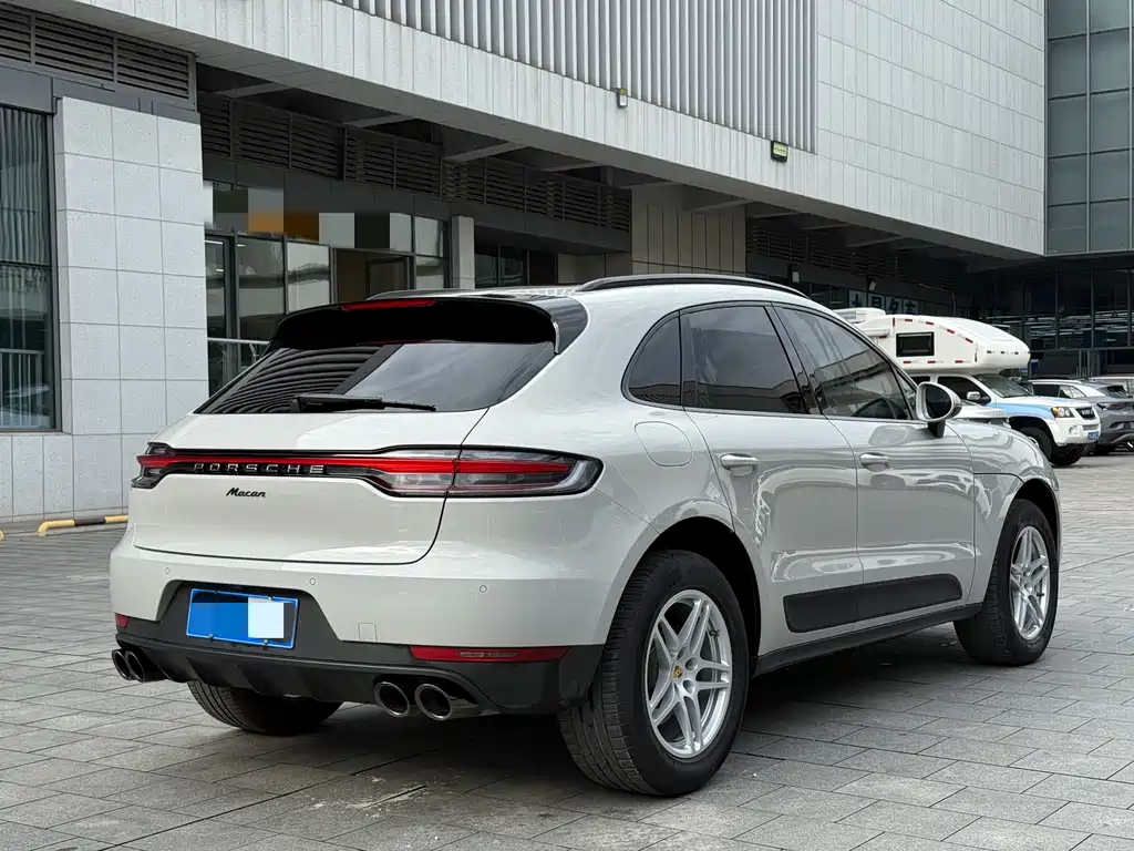 Porsche Macan 2021 — фото 11