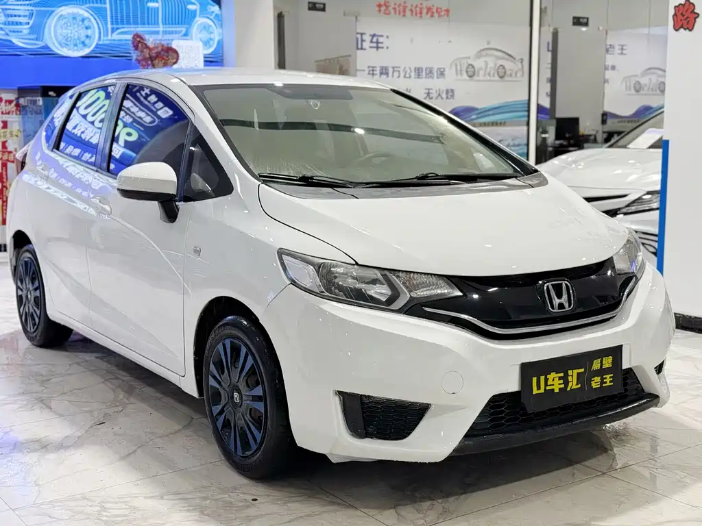 Honda Fit 2017 — фото 3