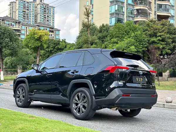 Toyota RAV4 2023
