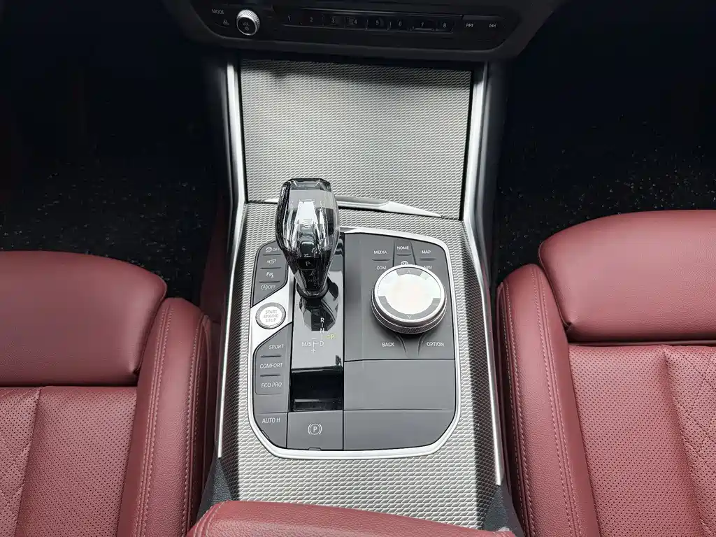 BMW 3 Series 2022 — фото 15