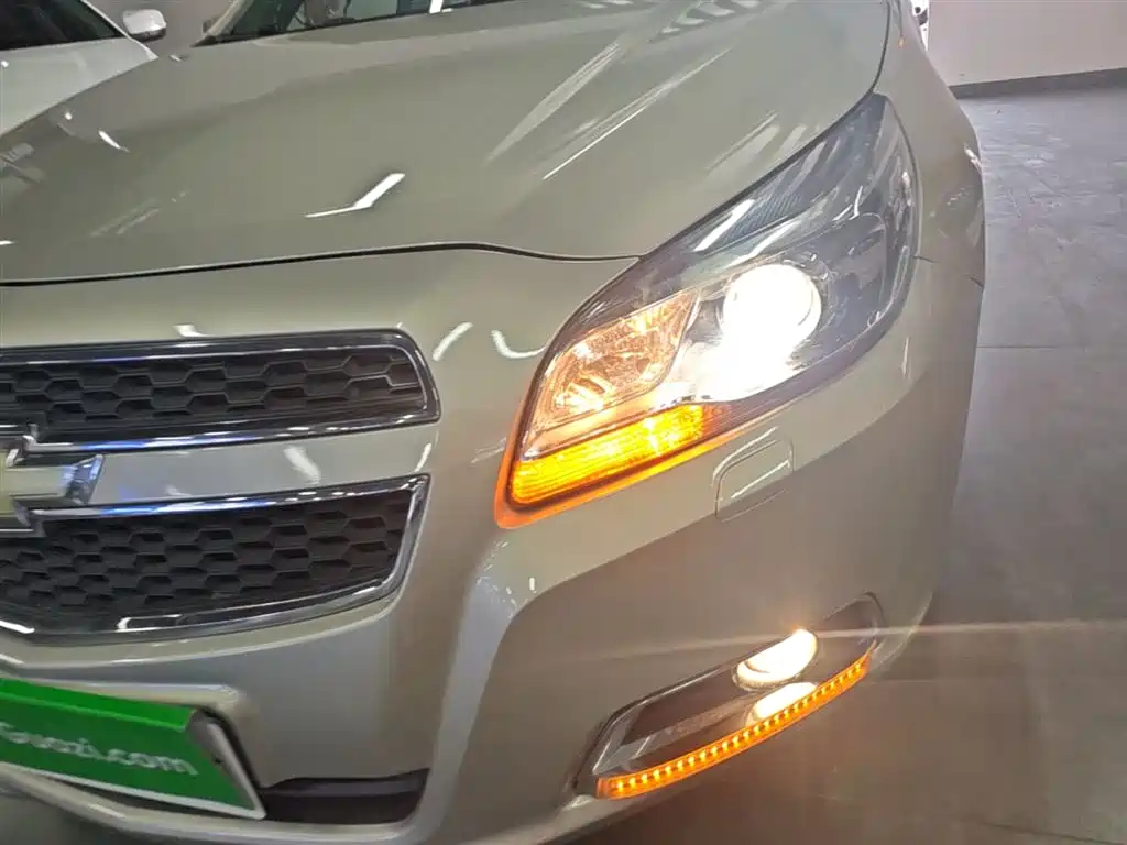 Chevrolet Malibu 2015 — фото 24