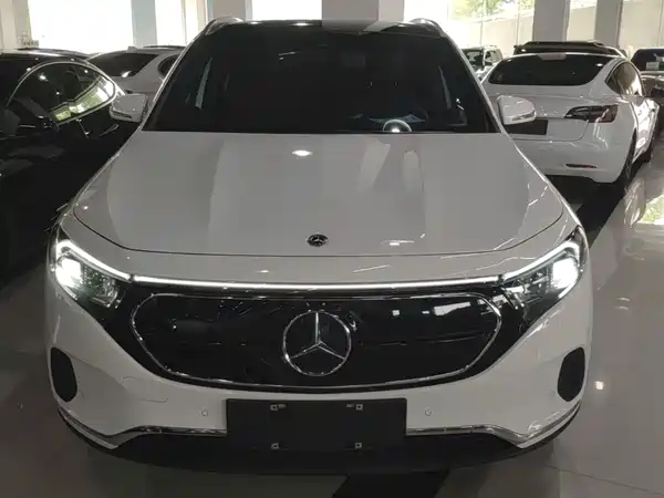 Mercedes-Benz EQA 2022