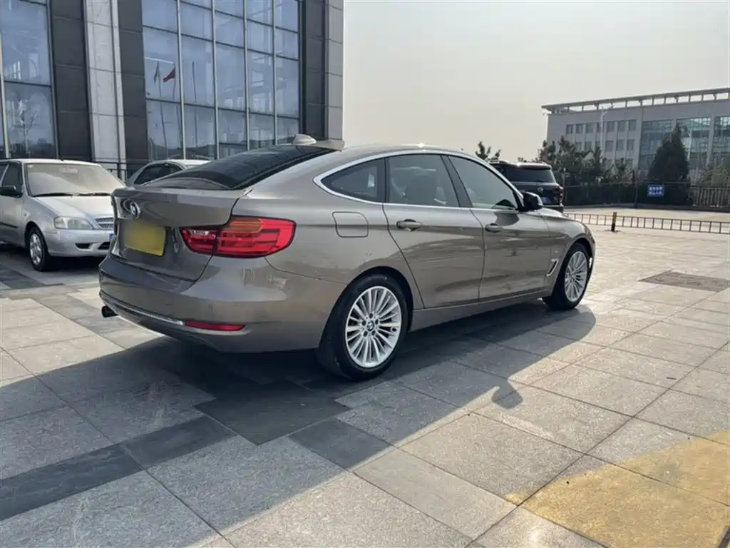 BMW 3 Series GT 2016 — фото 10
