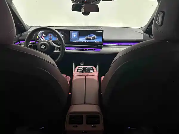 BMW 5 Series 2025