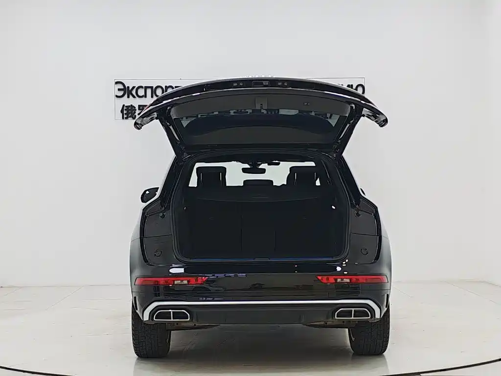 Audi Q5L 2023 — фото 15