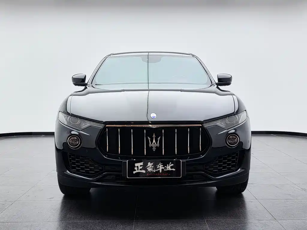 Maserati Levante 2016 — фото 10