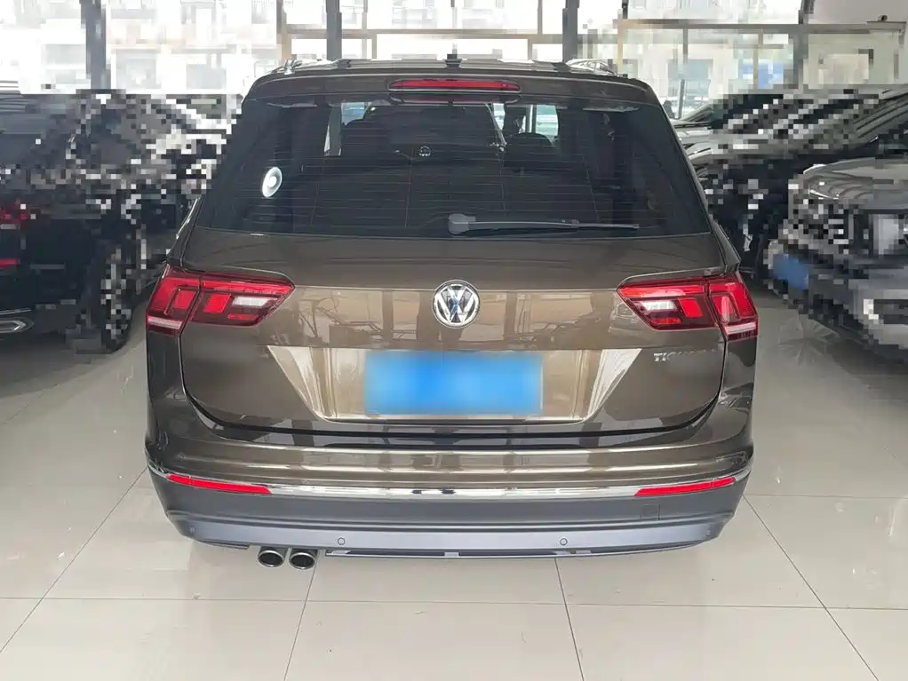 Volkswagen Tiguan L 2018 — фото 10