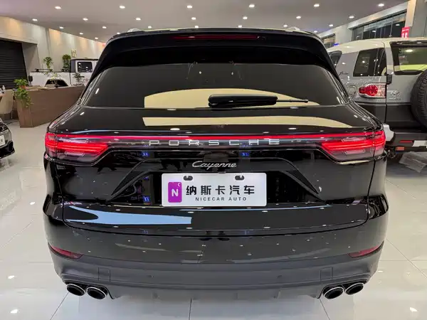 Porsche Cayenne 2022