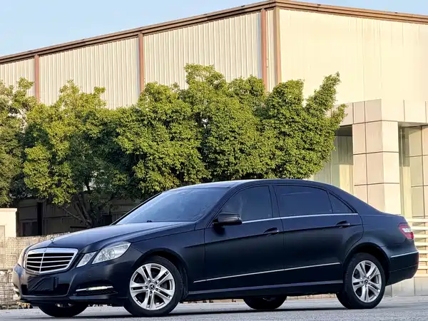 Mercedes-Benz E-Class 2012