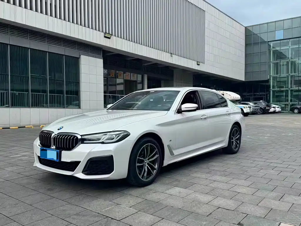 BMW 5 Series 2022