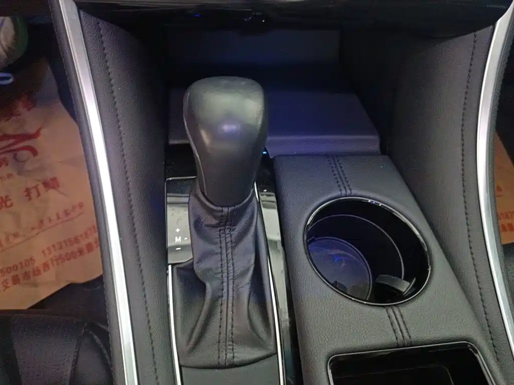 Toyota Avalon 2023 — фото 10