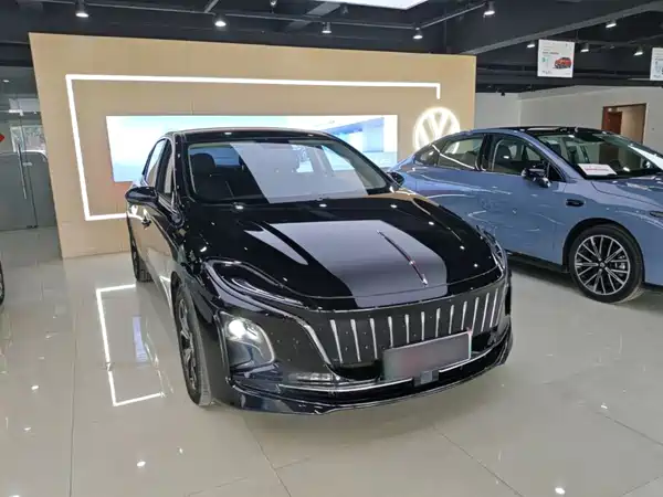 Hongqi E-QM5 2023