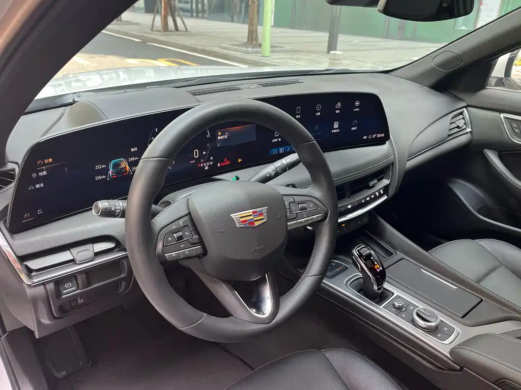 Cadillac CT5 2025 — фото 14