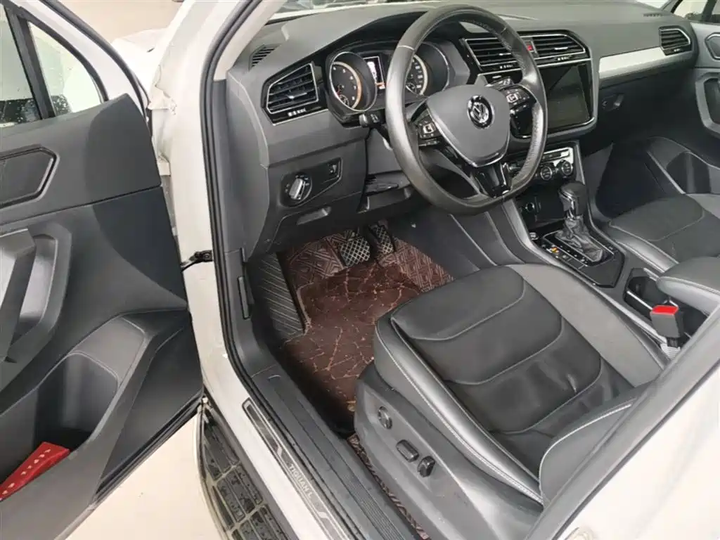 Volkswagen Tiguan L 2020 — фото 16