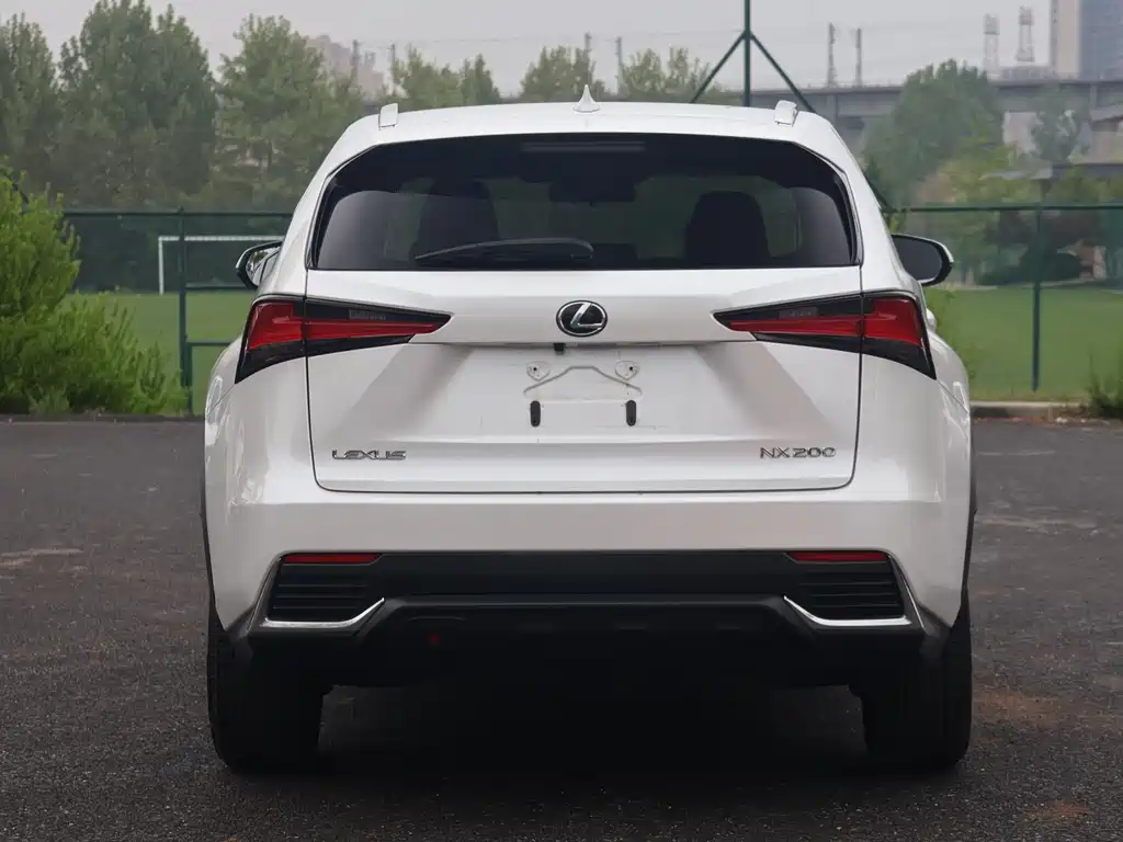 Lexus NX 2018 — фото 6