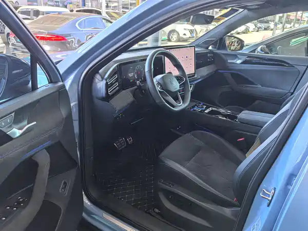 Volkswagen Tiguan L 2024