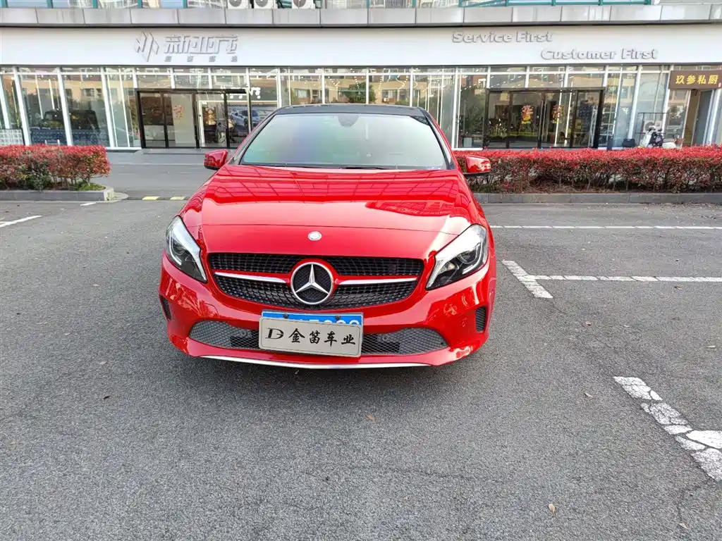 Mercedes-Benz A-Class 2016 — фото 2