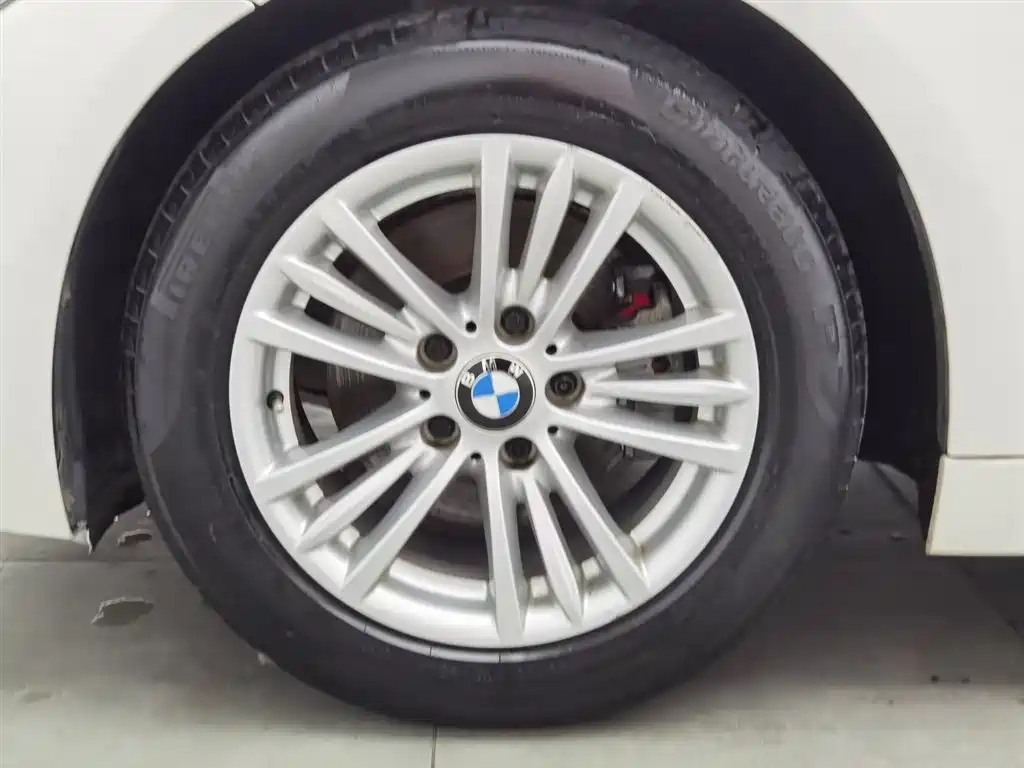 BMW 3 Series 2015 — фото 17