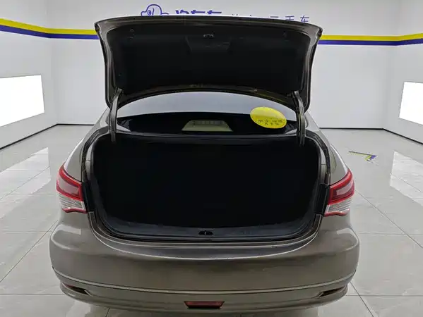 Nissan Sylphy 2015