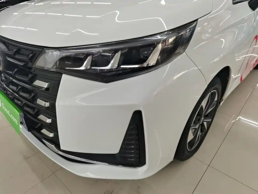 GAC Trumpchi M6 2023 — фото 24