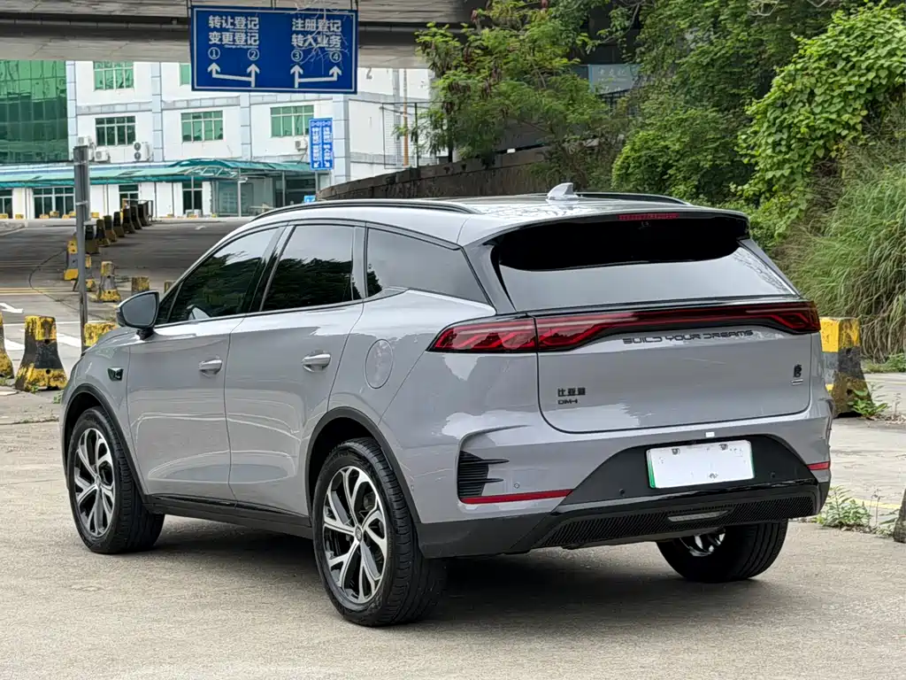 BYD Tang New Energy 2025 — фото 3