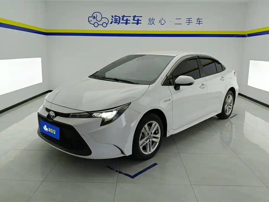 Toyota Levin 2022 — фото 1